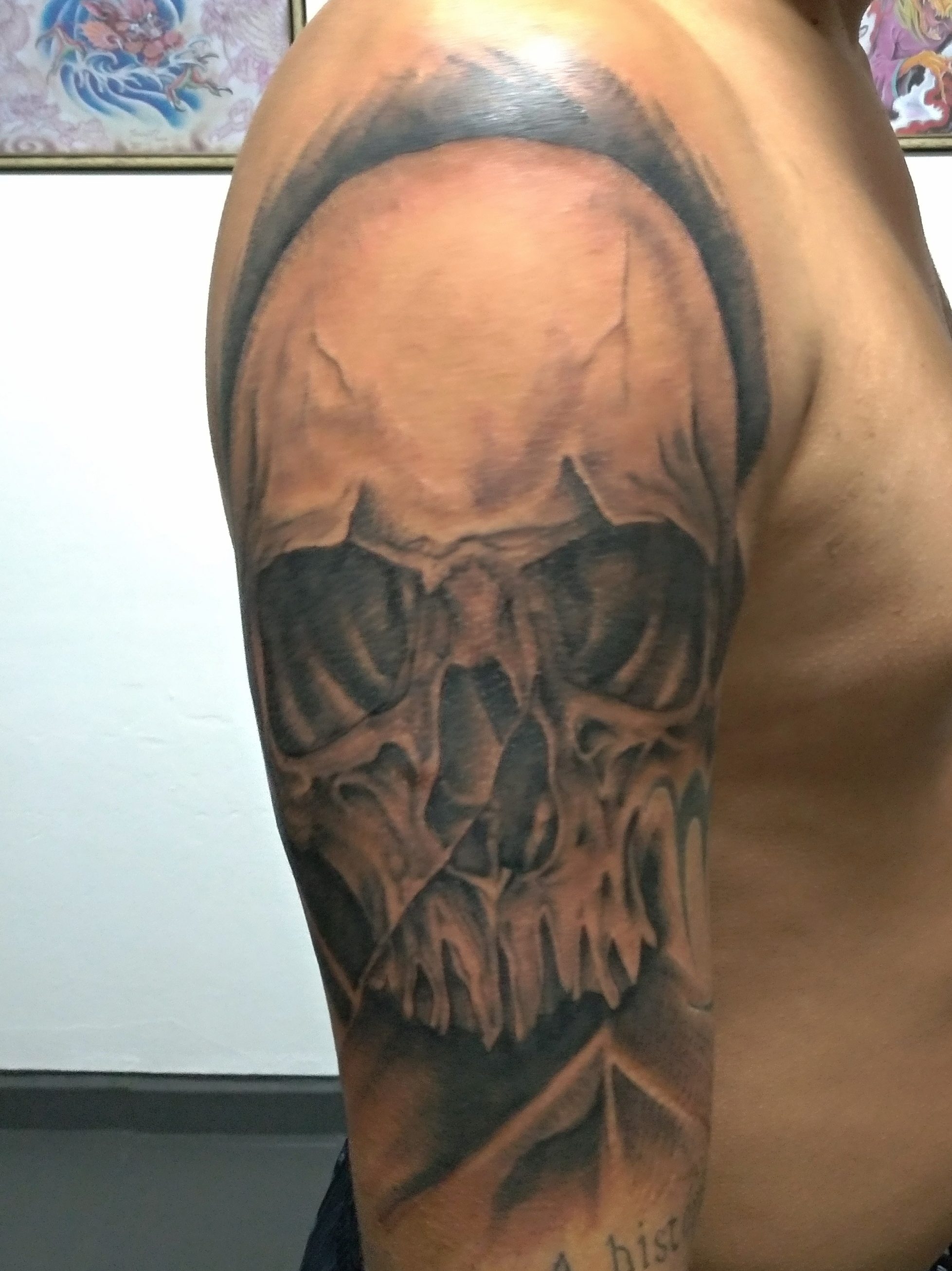 Churus Savioli, cranio, cranio tattoo, preto e branco tattoo