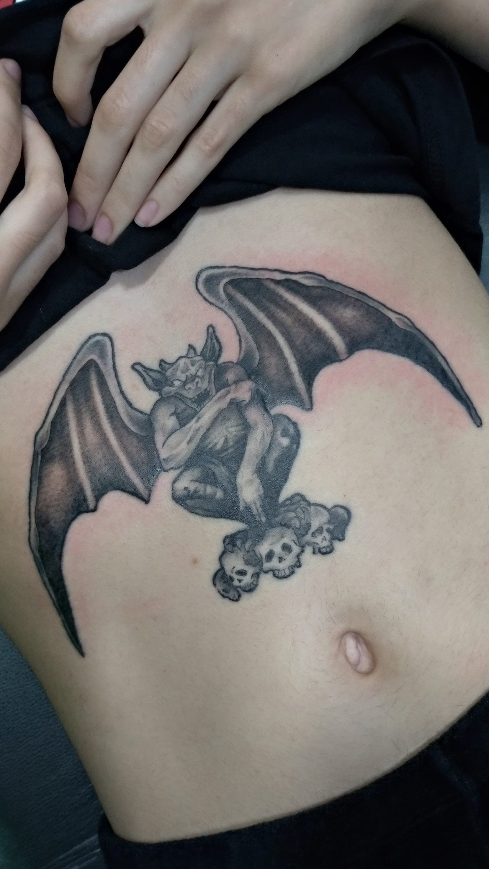 Churus Savioli, Gargula, Gargula tattoo, Preto e branco tattoo, cranios tattoo